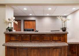 Hawthorn Suites by Wyndham Napa Valley 2