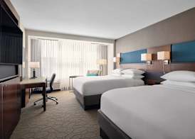 Delta Hotels by Marriott Milwaukee Northwest 4