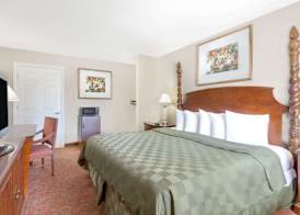 Days Inn by Wyndham Kingman East 5