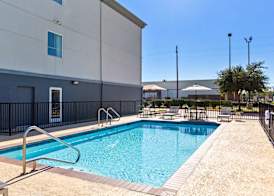 Spark by Hilton Pearland 5