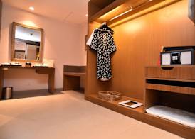 The Lalit Mangar 4