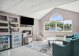 Sonesta Essential Hotels & Suites Kansas City/Blue Springs 2