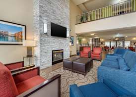 Comfort Suites Lafayette University Area 5