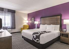 La Quinta by Wyndham Warwick Providence Airport 5