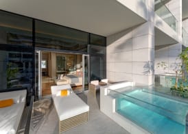 FIVE LUXE 3