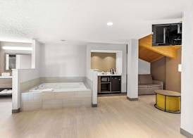 Comfort Inn Painesville - Concord 5
