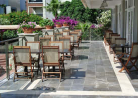 Begonville Hotel 5
