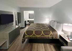 Super 8 by Wyndham Pigeon Forge Downtown 4