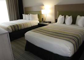 Country Inn & Suites by Radisson, Romeoville - Bolingbrook 3