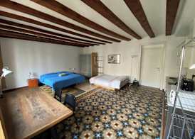 Lovely 2-bed Apartment in Barcelonas Best Location 5