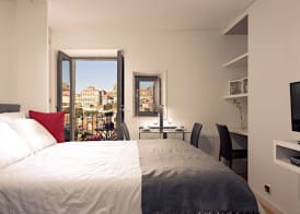 Old City Design Apartments 5
