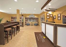 Microtel Inn & Suites by Wyndham Cartersville 3