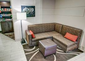 Comfort Suites Pittsburgh Airport 3