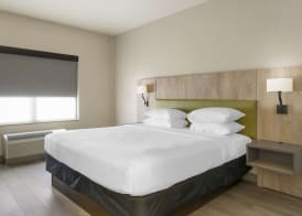 Country Inn & Suites by Radisson, Tampa Airport North, FL 4