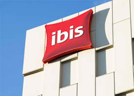 Ibis Barcelona Santa Coloma 5