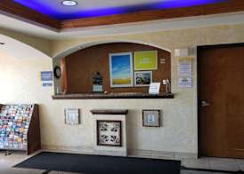 Days Inn & Suites by Wyndham Cleburne TX 3