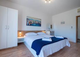 Apartments Njiric 4