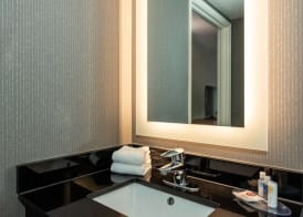 Comfort Inn Cambridge - Highway 401 5