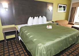 Quality Inn Raeford 5