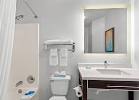MainStay Suites Louisville Jeffersontown 4