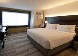 Holiday Inn Express & Suites JOHNSTOWN by IHG 4