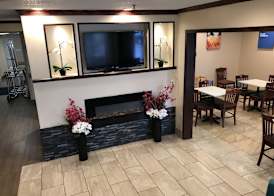 Baymont by Wyndham Grand Rapids Airport 2