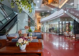 Merlynn Park Hotel 4