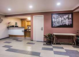 Super 8 by Wyndham Vacaville 2