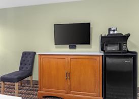 Quality Inn & Suites Plano East - Richardson 5