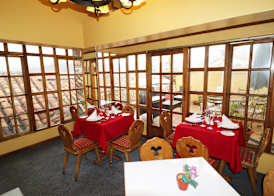 Hotel & Mirador Los Apus 4