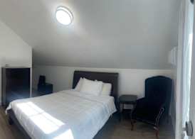 Alecia B&B Two 4