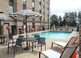 Hampton Inn Forsyth 5