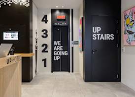 Up Hotel 3