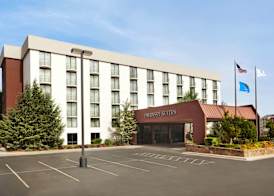 Embassy Suites by Hilton Oklahoma City Will Rogers Airport 3