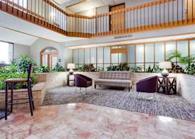 Drury Plaza Hotel San Antonio Airport 5