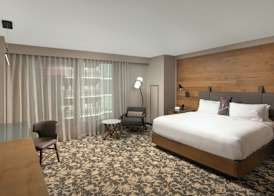 Epicurean Atlanta, Autograph Collection 5