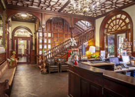 Palmers Lodge Swiss Cottage 3