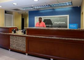Hampton Inn & Suites Jacksonville Deerwood Park 4