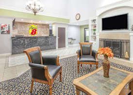 Super 8 by Wyndham Lowell/Bentonville/Rogers Area 2