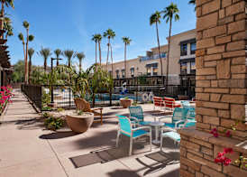 Hampton Inn & Suites Phoenix/Scottsdale on Shea Boulevard 5