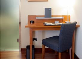 Hotel Ciutat Martorell 4
