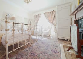 The Old Tramhouse Self Catering Traditional Charming Apartments Located In The Heart Of Historic Stirling For Short-Long Stays In Stirling For Tourism & Events & Contractor Base Stays For Central Belt 4