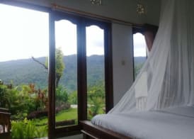 Aris Homestay and Warung Made 5