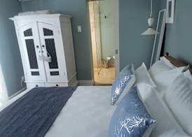Purple House Accommodations 3