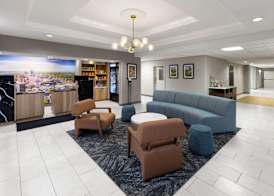 La Quinta Inn & Suites by Wyndham Lexington South / Hamburg 5