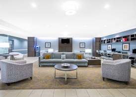 Wingate by Wyndham Niagara Falls 2