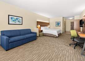 Holiday Inn Express & Suites SUISUN CITY by IHG 2