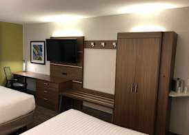 Holiday Inn Express & Suites ARLINGTON (I-20-PARKS MALL) by IHG 3
