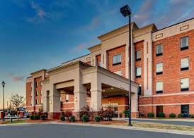Hampton Inn & Suites - Hartsville, SC 3