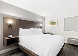 SureStay by Best Western Groves 5